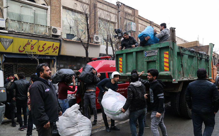 (تصاویر) تخلیه مغازههای مجاور پلاسکو (تصاویر) تخلیه مغازههای مجاور پلاسکو