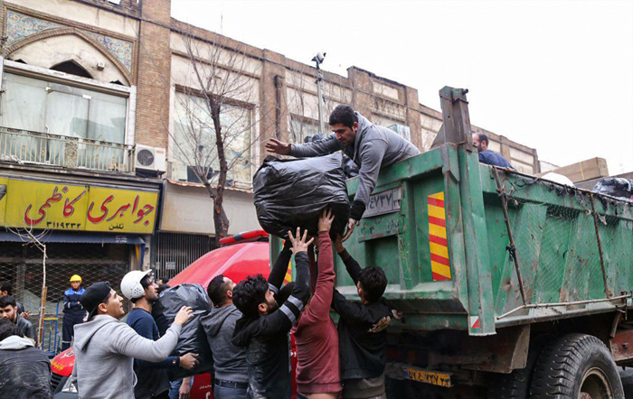 (تصاویر) تخلیه مغازههای مجاور پلاسکو (تصاویر) تخلیه مغازههای مجاور پلاسکو