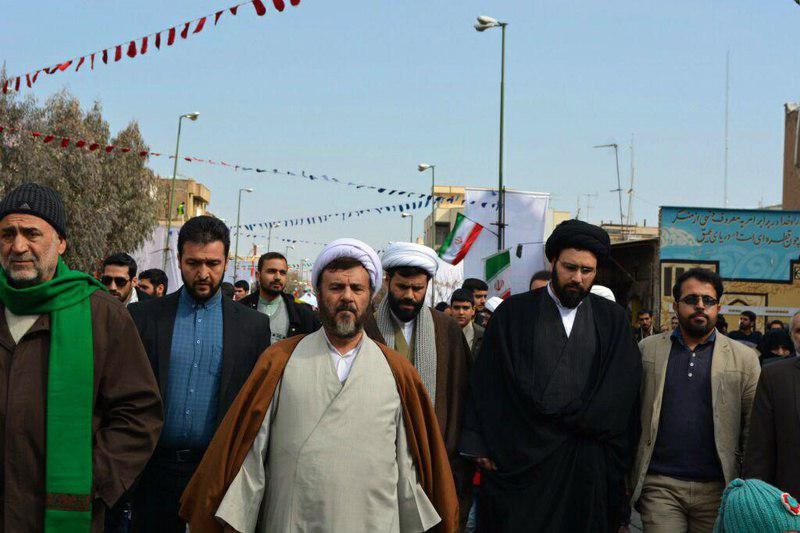 (تصویر) سیدعلی خمینی در راهپیمایی 22 بهمن
