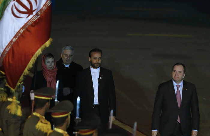 (تصاویر) ورود نخست وزیر سوئد به تهران (تصاویر) ورود نخست وزیر سوئد به تهران
