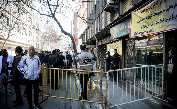 (تصاویر) بازسازی سرقت مسلحانه از صرافی (تصاویر) بازسازی سرقت مسلحانه از صرافی