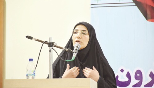 'من زن خط شکنم!'