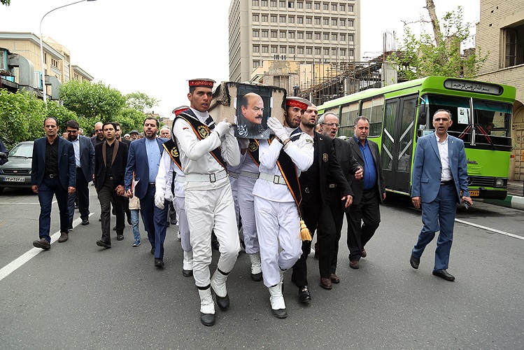 (تصاویر) مراسم تشییع پیکر فیروز زنوزی جلالی (تصاویر) مراسم تشییع پیکر فیروز زنوزی جلالی