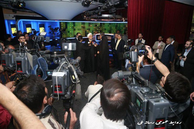 تصاویری از آخرین حضور نامزدهای ریاستجمهوری در تلویزیون تصاویری از آخرین حضور نامزدهای ریاستجمهوری در تلویزیون