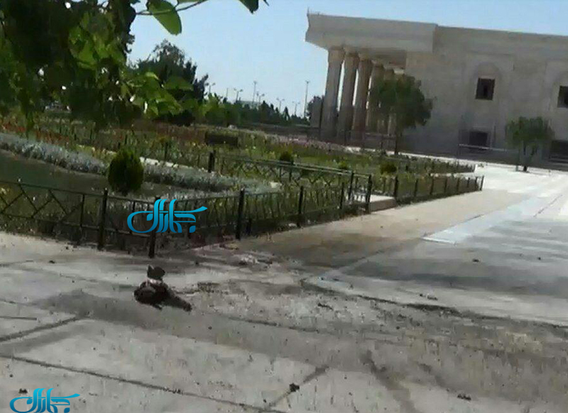 (تصاویر) انفجار انتحاری در محوطه حرم امام(ره) (تصاویر) انفجار انتحاری در محوطه حرم امام(ره)