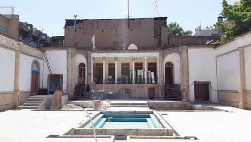 (عکس) مزایده خانه پسر مظفرالدین شاه برای فروش (عکس) مزایده خانه پسر مظفرالدین شاه برای فروش