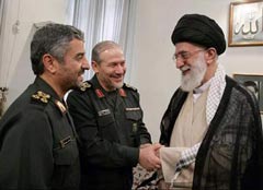 تمدید 3 ساله فرماندهی سردار عزیز جعفری بر سپاه تمدید 3 ساله فرماندهی سردار عزیز جعفری بر سپاه