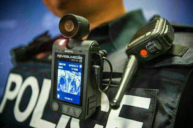 (عکس) لباس دوربیندار پلیس گشت (عکس) لباس دوربیندار پلیس گشت