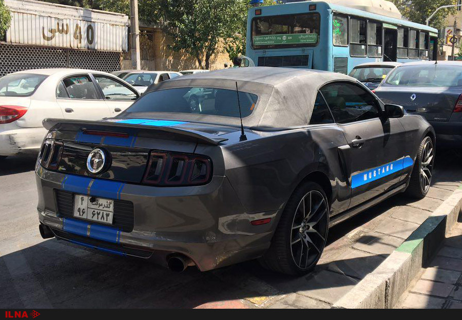 (تصاویر) فورد موستانگ کانورتیبل در تهران (تصاویر) فورد موستانگ کانورتیبل در تهران