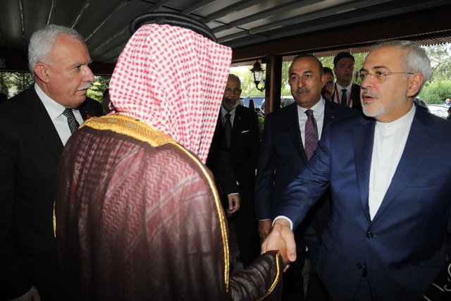 معجزه دست دادن جبیر و ظریف! معجزه دست دادن جبیر و ظریف!