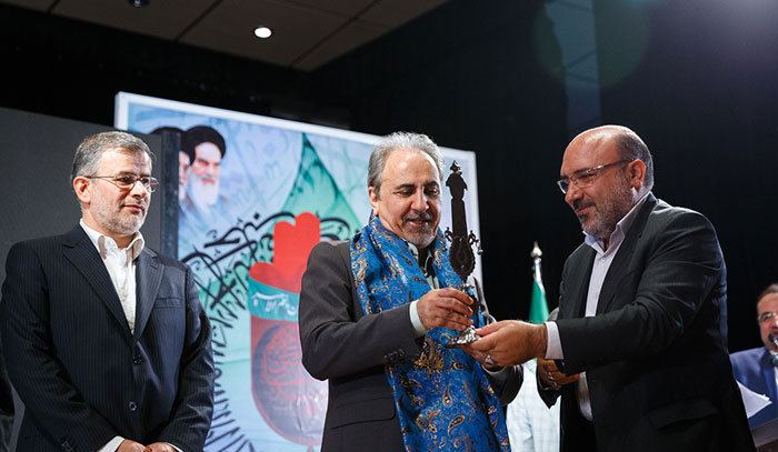 قالیباف شهردار در سایه تهران است!
