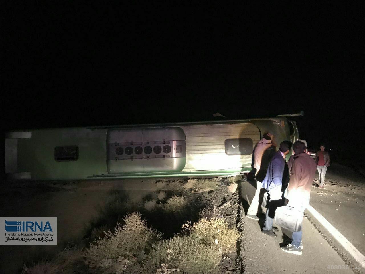 واژگونی اتوبوس بیرجند- مشهد با ۱۵ مجروح واژگونی اتوبوس بیرجند- مشهد با ۱۵ مجروح