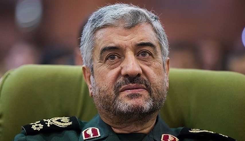 فرمانده سپاه: ما به یمن موشک نمی‌دهیم