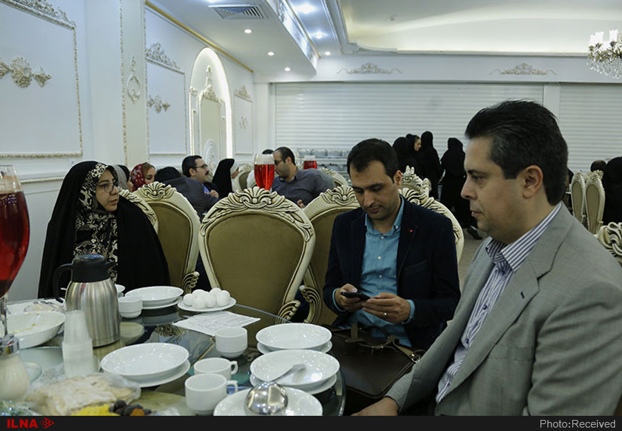 ضیافت افطاری با هزینه شخصی برگزار شد