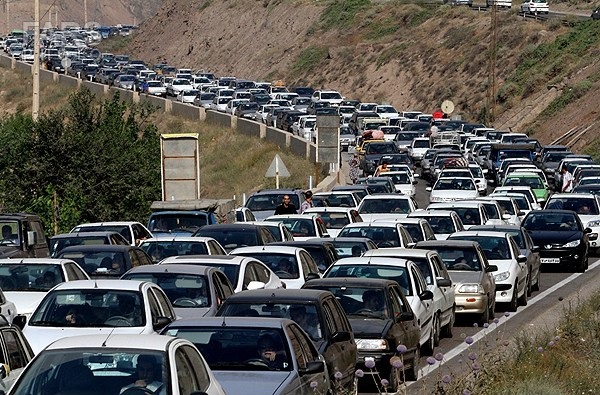 ترافیک درجاده کرج - چالوس سنگین است