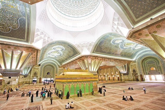 حیرت خارجی‌ها از حرم آیت‌الله خمینی