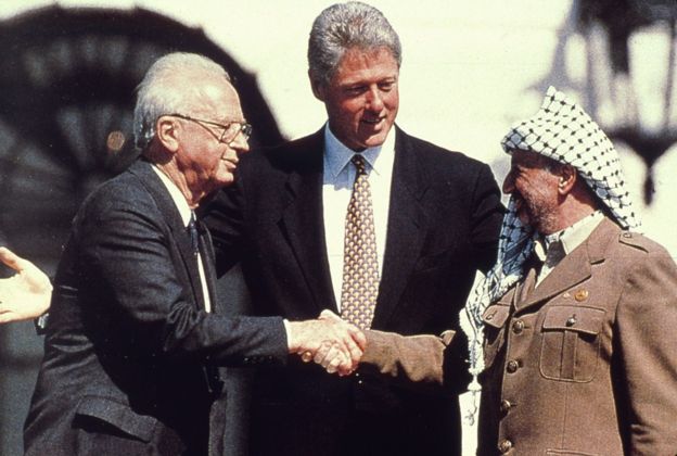 ۱۰ دست دادن تاریخی
