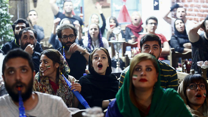 چرا بازی ایران و مراکش منحصر به فرد بود؟ / نمایش جدالهای سیاسی و اجتماعی در یک بازی فوتبال چرا بازی ایران و مراکش منحصر به فرد بود؟ / نمایش جدالهای سیاسی و اجتماعی در یک بازی فوتبال