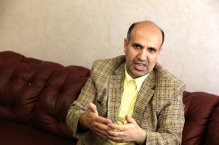 باید مجسمه روحانی در پاستور نصب شود اگر.. باید مجسمه روحانی در پاستور نصب شود اگر..