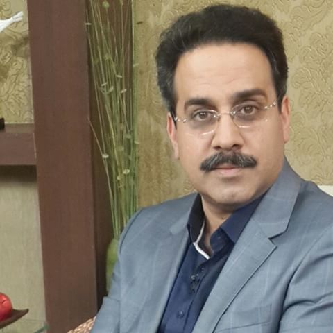 «از کف خیابان مجری پیدا کرده اند» «از کف خیابان مجری پیدا کرده اند»
