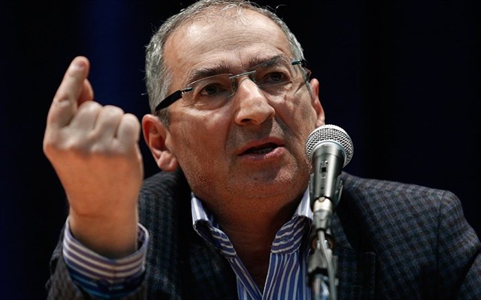 واکنشها به دادگاه جنجالی مشایی/ زیباکلام: احمدینژاد از این دادگاه استفاده تبلیغاتی میکند واکنشها به دادگاه جنجالی مشایی/ زیباکلام: احمدینژاد از این دادگاه استفاده تبلیغاتی میکند