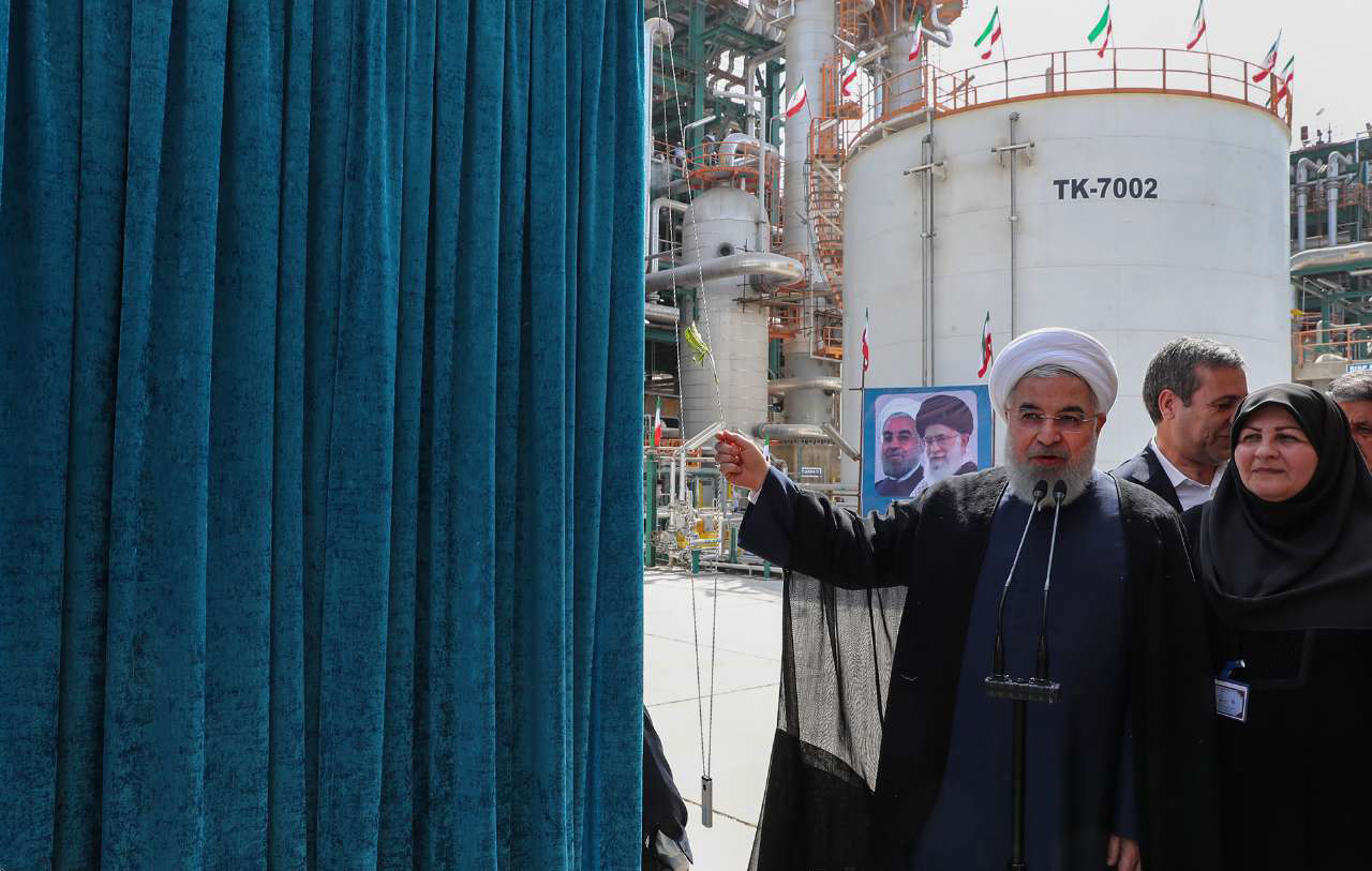 روحانی: وارد مرحله جدیدی از توطئه بیگانگان شده ایم روحانی: وارد مرحله جدیدی از توطئه بیگانگان شده ایم