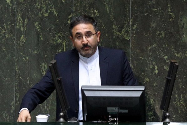 نماینده مجلس: وقتی خودمان گوشت بره بخریم ضعفا را درک نمیکنیم نماینده مجلس: وقتی خودمان گوشت بره بخریم ضعفا را درک نمیکنیم