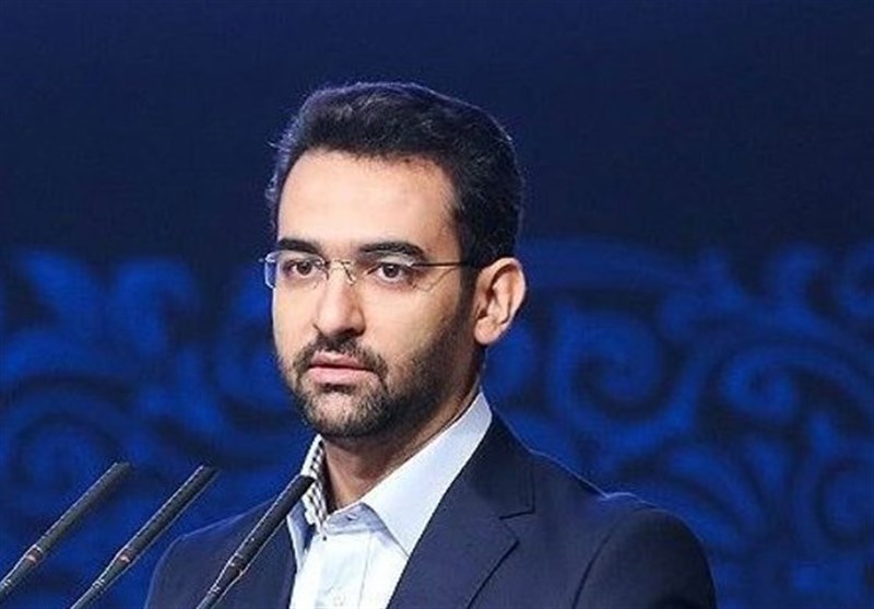 آذری جهرمی: در تهران با دوروف دیدار داشتم