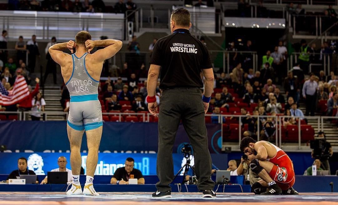 تصویری از بهت حسن یزدانی پس از شکست