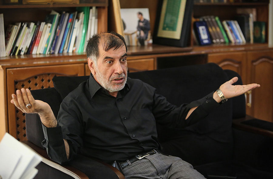 سه روایت از یک طرح؛ «الان وقتش هست که بزنیم زیرش و دولت عوض بشود»! سه روایت از یک طرح؛ «الان وقتش هست که بزنیم زیرش و دولت عوض بشود»!