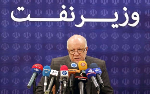 عربستان ماه آینده ۵۰۰ هزار بشکه از صادرات نفت خود 'کم می‌کند'