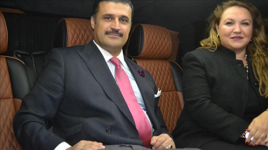 بابک قاجار، مدعی «خنده‌دار» تاج و تخت قاجار!