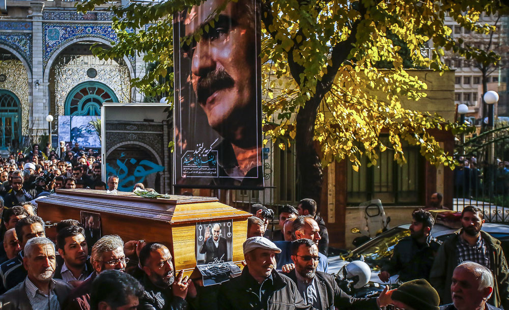 (تصاویر) هنرمندان در مراسم بدرقه ابوالفضل زرویی به خانه ابدی