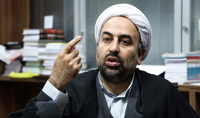 وضعیت متفاوت دو روحانی؛ چرا با حسن آقامیری و محمدرضا زائری برخورد شد؟ وضعیت متفاوت دو روحانی؛ چرا با حسن آقامیری و محمدرضا زائری برخورد شد؟