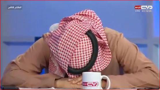 (تصاویر) سکته کارشناس اماراتی در دبی اسپورت (تصاویر) سکته کارشناس اماراتی در دبی اسپورت