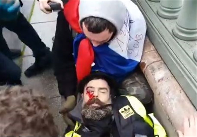 (ویدیو) پلیس فرانسه معترض جلیقهزرد را نابینا کرد (ویدیو) پلیس فرانسه معترض جلیقهزرد را نابینا کرد