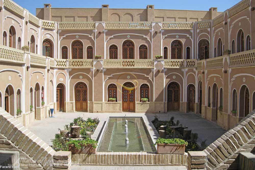 همه مکانهای دیدنی یزد؛ شهر خانههای زیبا و قتلگاه امیر کبیر! همه مکانهای دیدنی یزد؛ شهر خانههای زیبا و قتلگاه امیر کبیر!