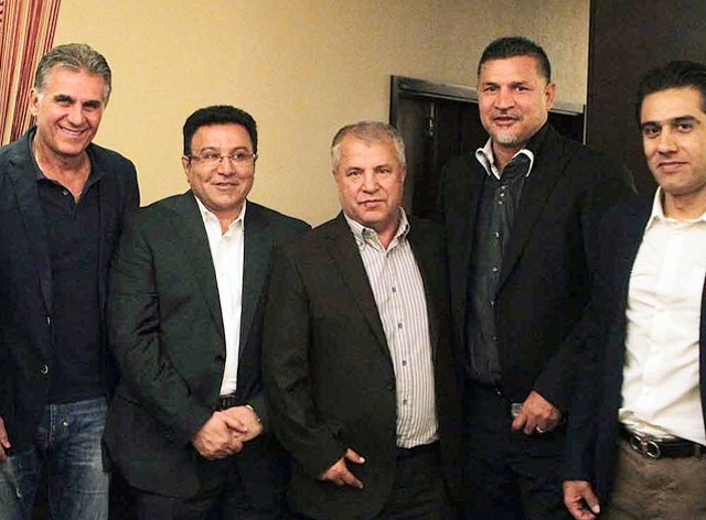 حسین هدایتی در چند نما؛ از روابط گرم با مداحان و فوتبالیستها تا پوشیدن لباس راه راه زندان/ چرا پدیده حسین هدایتی در چند نما؛ از روابط گرم با مداحان و فوتبالیستها تا پوشیدن لباس راه راه زندان/ چرا پدیده