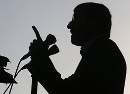 سکوت برابر احمدی‌نژاد؛ از قم تا مشهد!