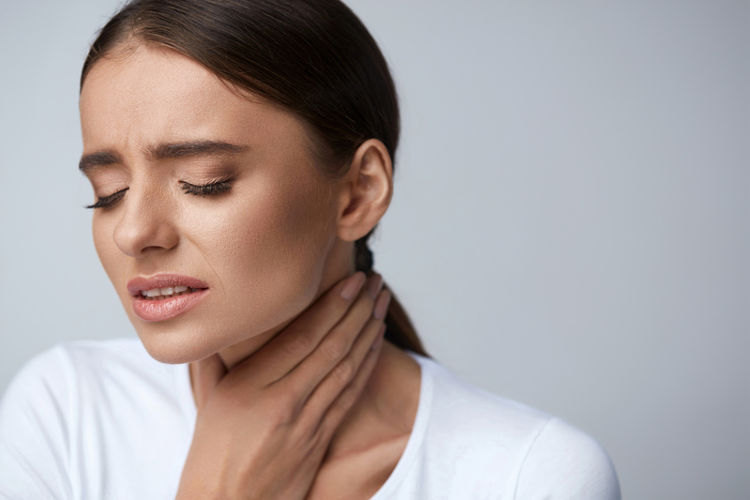 چگونه خلاص شدن از چین و چروکهای دور چشم: ۷ روش طبیعی چگونه خلاص شدن از چین و چروکهای دور چشم: ۷ روش طبیعی