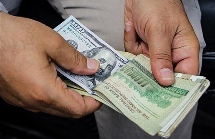 بزرگترین اشتباه اقتصادی دولت در سال ۹۷ چه بود؟ بزرگترین اشتباه اقتصادی دولت در سال ۹۷ چه بود؟