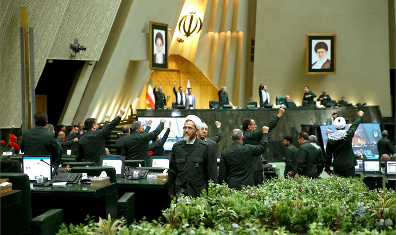 دفاع تمام قد اصلاح طلبان از سپاه پاسداران دفاع تمام قد اصلاح طلبان از سپاه پاسداران