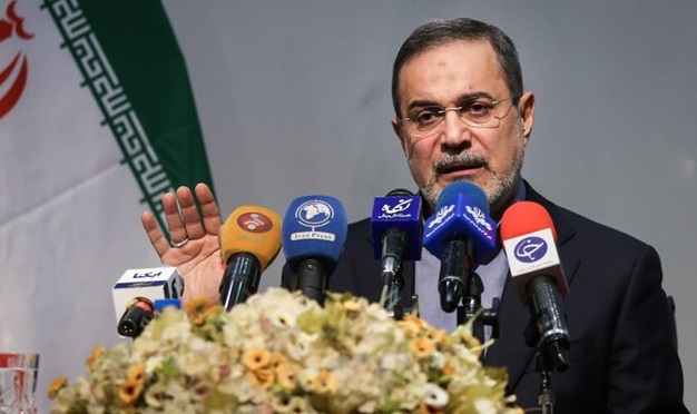 جنجال پخش کلیی از یک خواننده غیرمجاز در مدارس