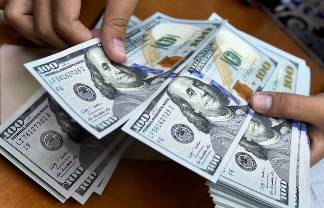 دلار بازارساز یک کانال پایین رفت