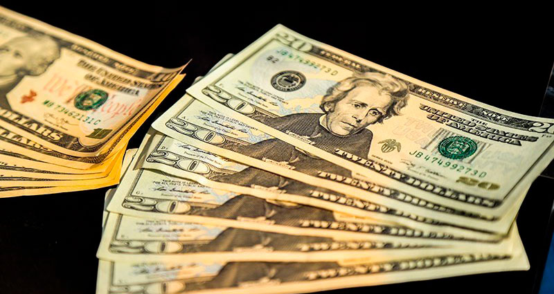 قیمت دلار، قیمت سکه، قیمت طلا و نرخ انواع ارز در بازار امروز؛ ۵ تیر ۹۸