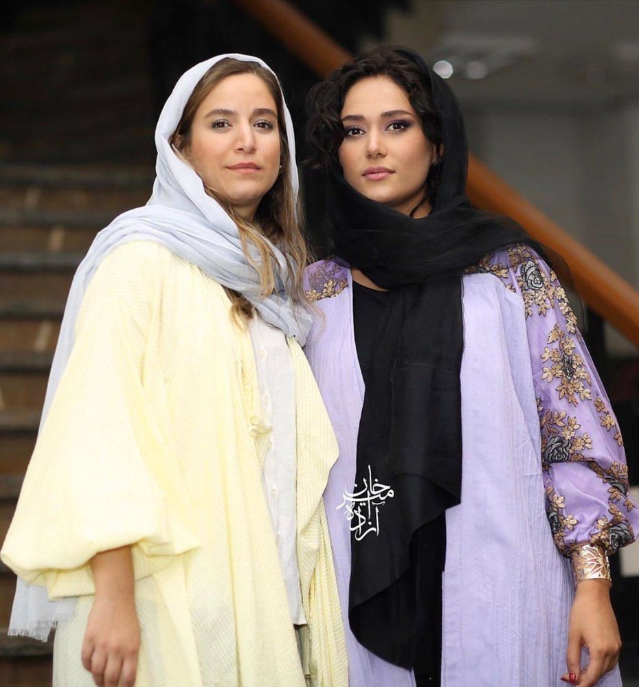 (عکس) پریناز ایزدیار و ستاره پسیانی در اکران فیلم «سرخپوست» (عکس) پریناز ایزدیار و ستاره پسیانی در اکران فیلم «سرخپوست»