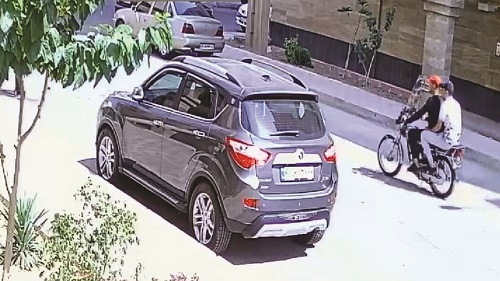 بریدن دستبند طلا با قمه در روز روشن!