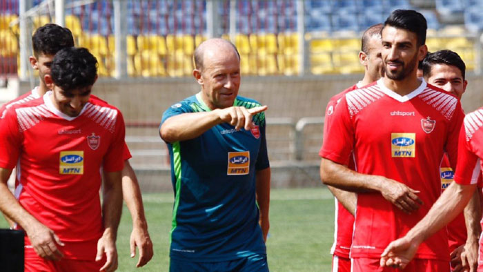 نقل و انتقالات لیگ برتر؛ از خریدهای بحث برانگیز پرسپولیس تا توپ پُر تراکتور نقل و انتقالات لیگ برتر؛ از خریدهای بحث برانگیز پرسپولیس تا توپ پُر تراکتور