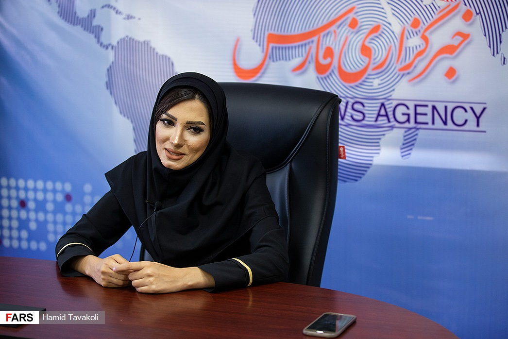 (تصاویر) سیما دختر ۲۵ ساله: من مادر عروس‌های ایران هستم!