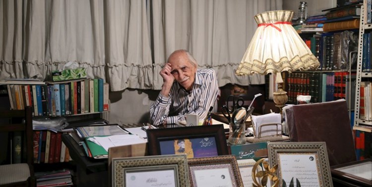گفتگو منتشر نشده زندهیاد داریوش اسدزاده از اجرا برای شاه و اشرف تا کودتای ۲۸ مرداد گفتگو منتشر نشده زندهیاد داریوش اسدزاده از اجرا برای شاه و اشرف تا کودتای ۲۸ مرداد